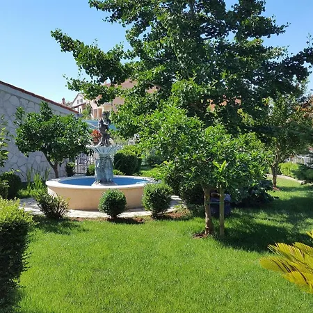 In Mit Garten, Terrasse Banjole